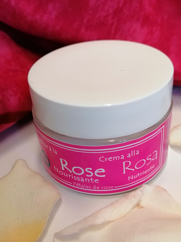 Crema viso alla rosa